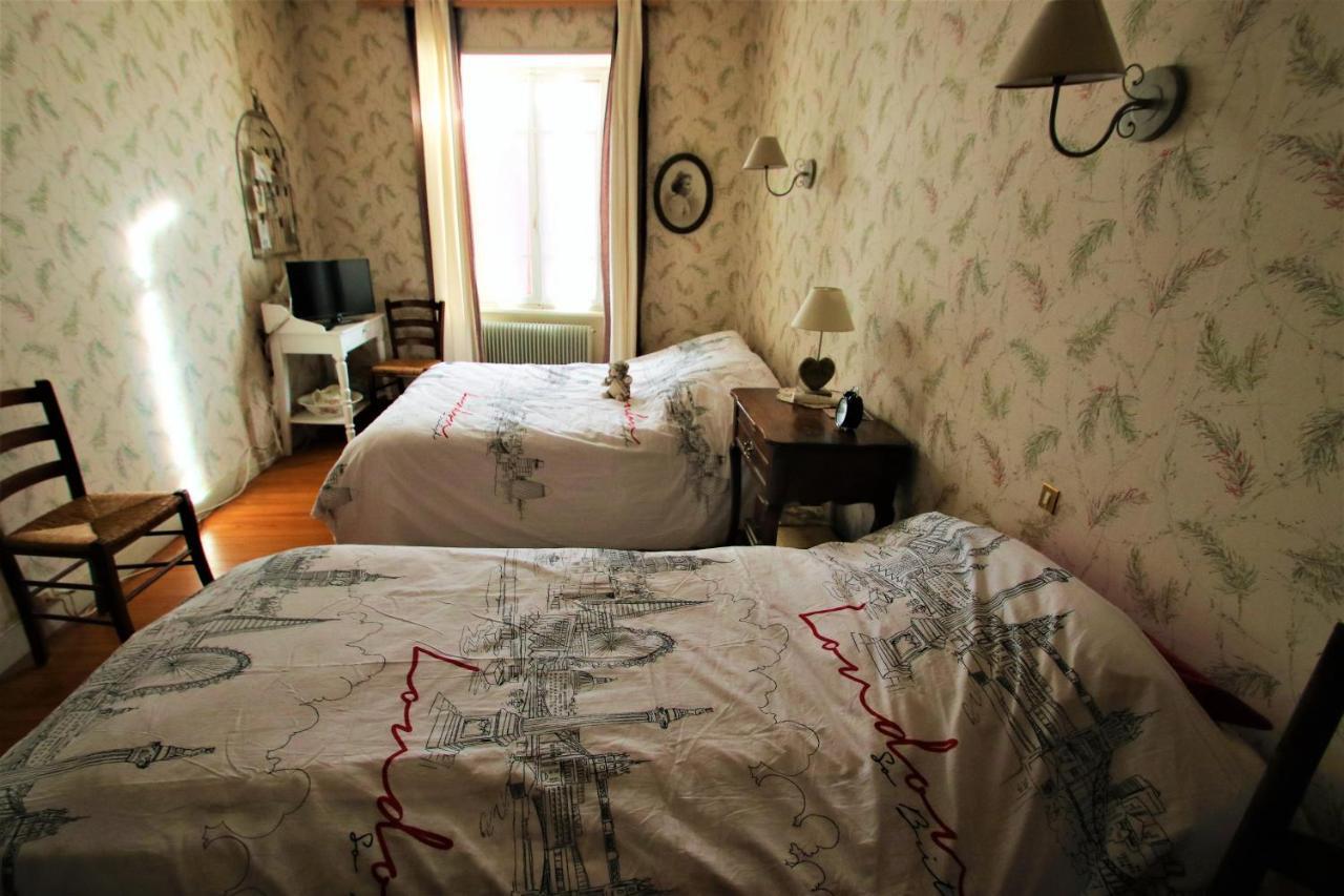 La Maison Des Chats Saint-Mary-le-Plain Экстерьер фото