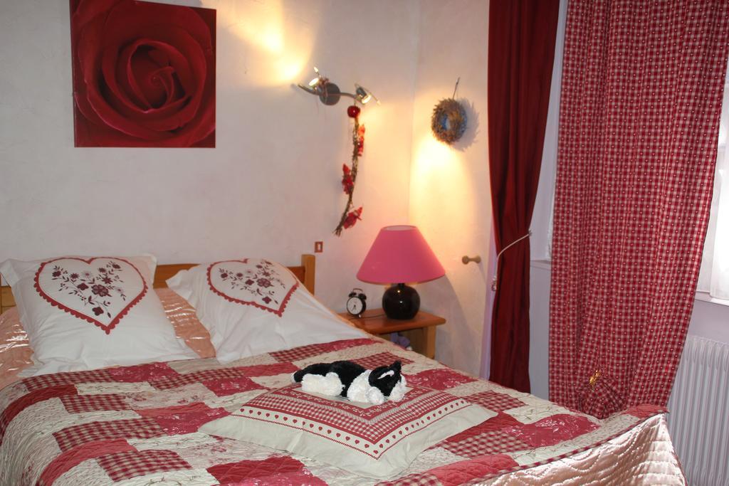 La Maison Des Chats Saint-Mary-le-Plain Экстерьер фото